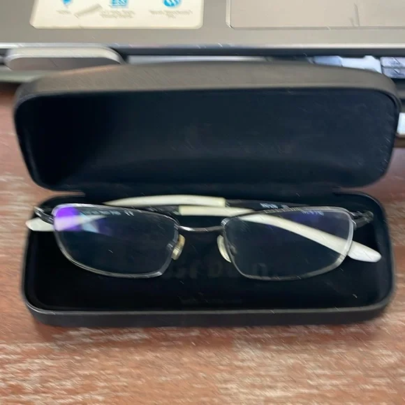 Nike | Accessories | Nike With Flexon Bridge 4294 02 Black  display picture 3